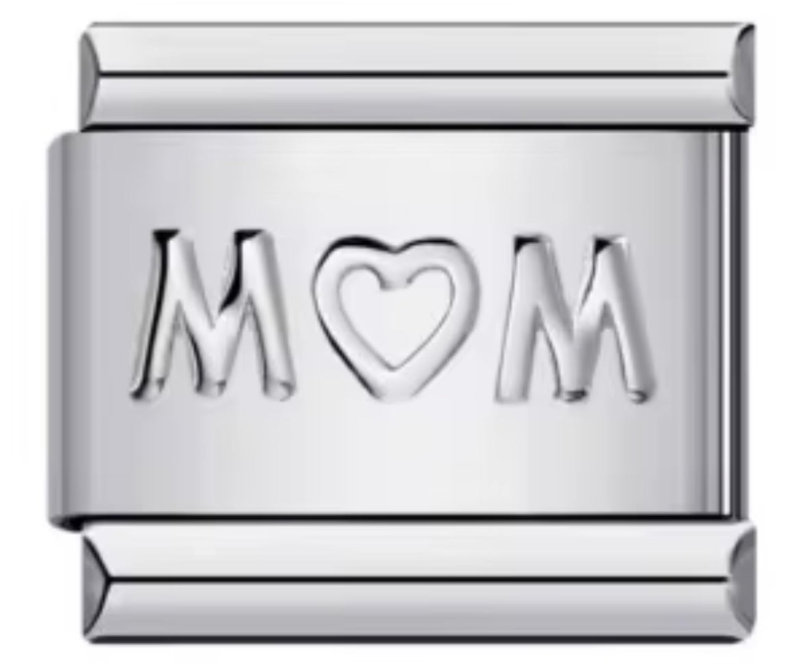 Simple "Mom" Charm